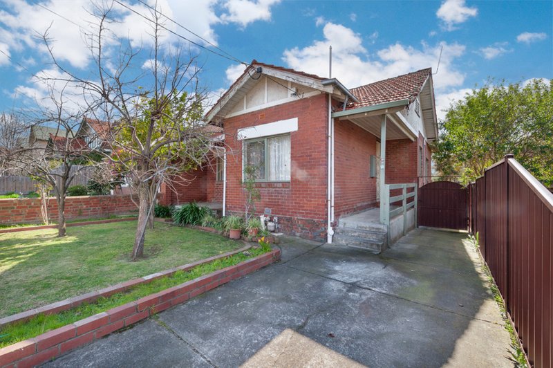 12 Tweedside Street, Essendon VIC 3040