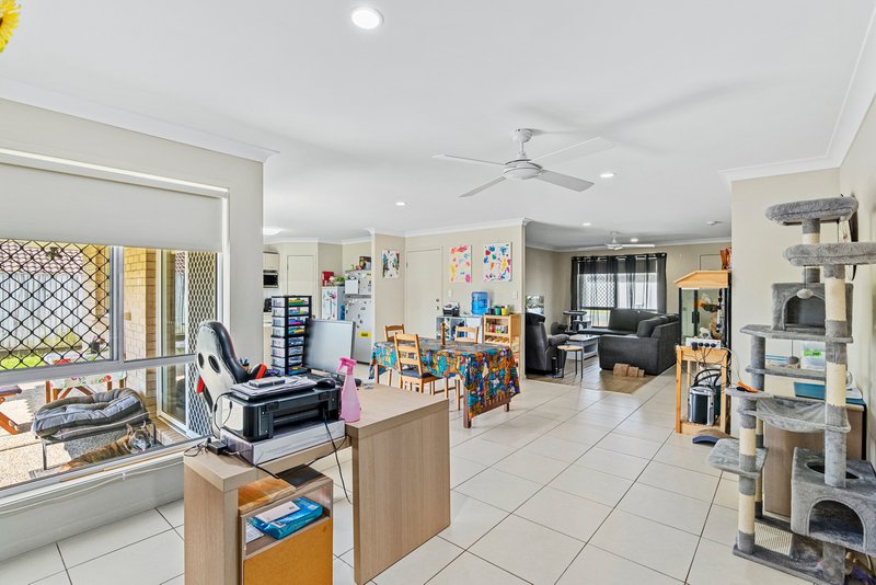 Photo - 12 Twin Rivers Drive, Eagleby QLD 4207 - Image 8