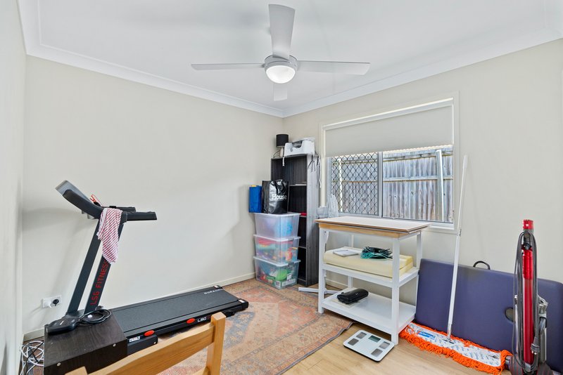 Photo - 12 Twin Rivers Drive, Eagleby QLD 4207 - Image 14