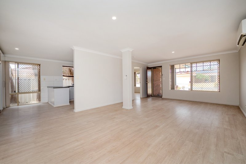 Photo - 12 Tynemouth Close, Merriwa WA 6030 - Image 7