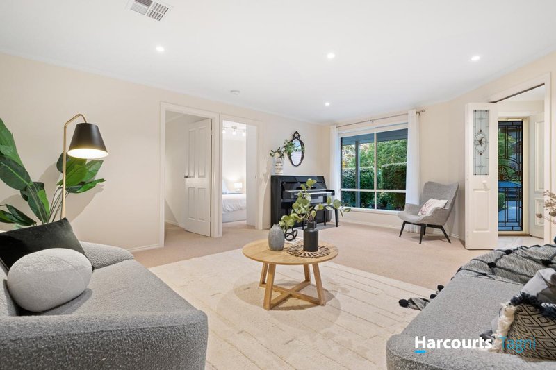 Photo - 12 Tyrone Court, Flagstaff Hill SA 5159 - Image 5