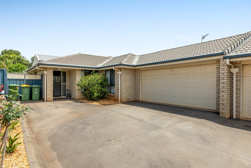 Photo - 12 Underwood Crescent, Harristown QLD 4350 - Image 2