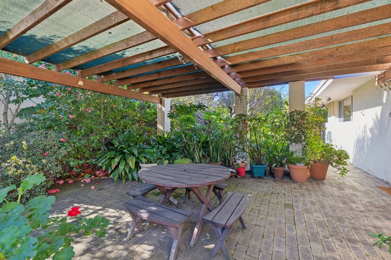 Photo - 12 Unwin Crescent, Salter Point WA 6152 - Image 21