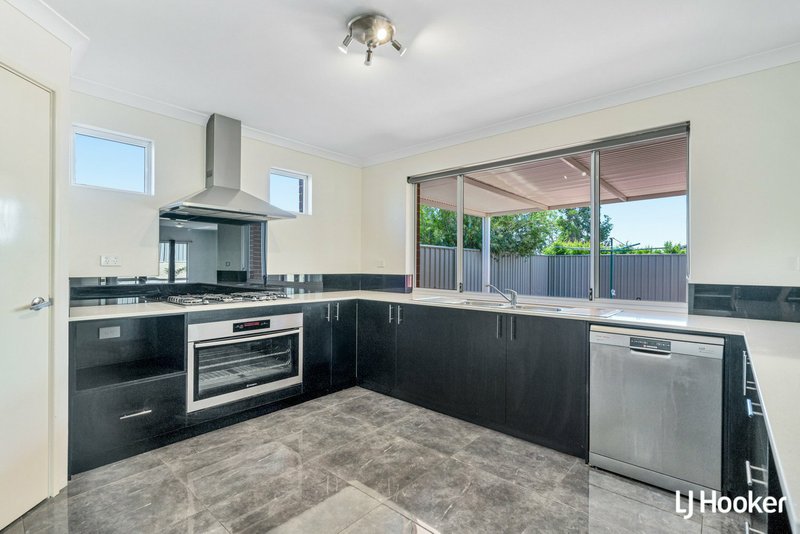 Photo - 12 Upwey Street, Wellard WA 6170 - Image 5