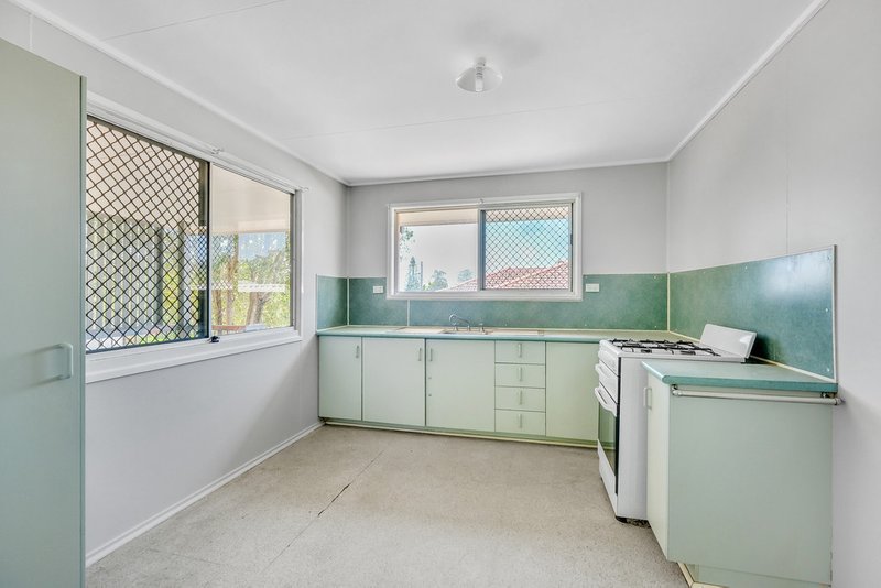 Photo - 12 Ursa Street, Inala QLD 4077 - Image 5