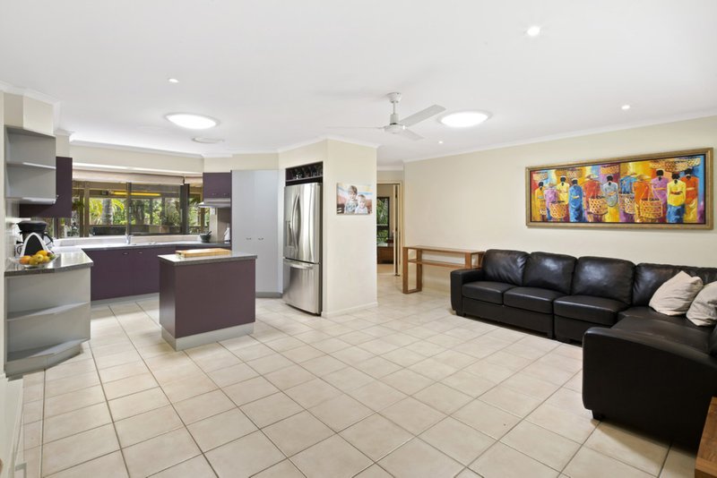 Photo - 12 Valley View Rise, Mooloolah Valley QLD 4553 - Image 8