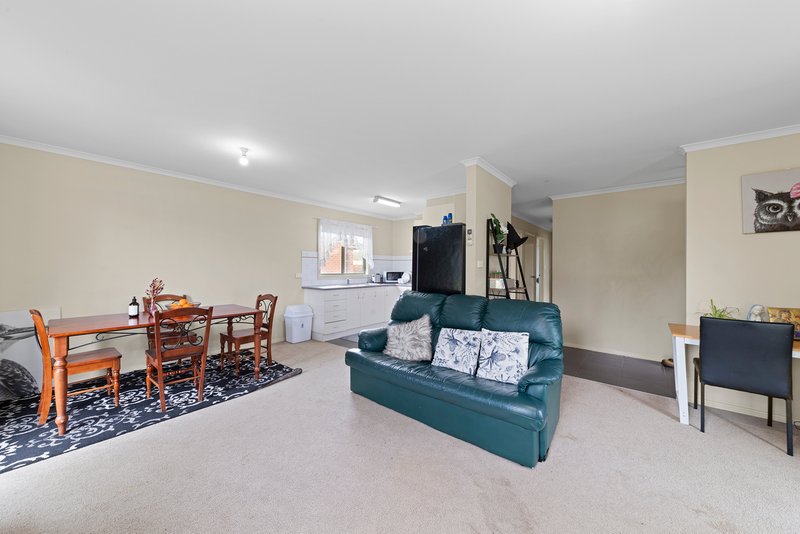 Photo - 12 Valli Street, Heathcote VIC 3523 - Image 2