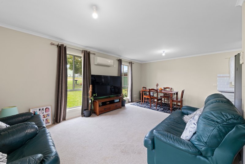 Photo - 12 Valli Street, Heathcote VIC 3523 - Image 4