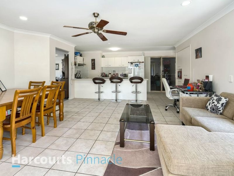 Photo - 12 Van Dyke Cres , Mcdowall QLD 4053 - Image 4