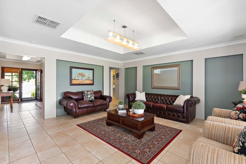 Photo - 12 Verde Road, Southern River WA 6110 - Image 11