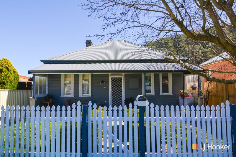 12 Victoria Avenue, Lithgow NSW 2790