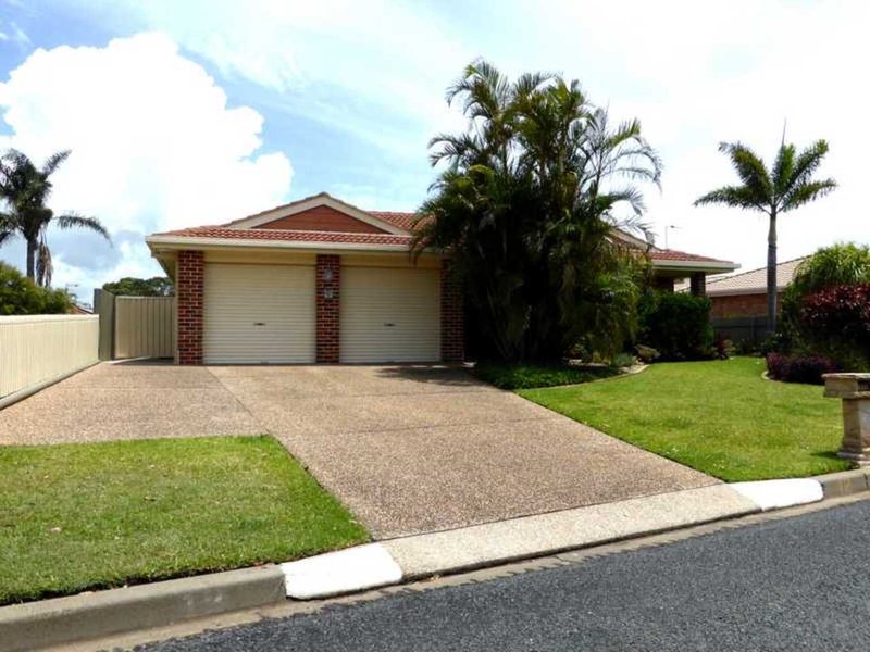 Photo - 12 Victoria Place, Forster NSW 2428 - Image 17