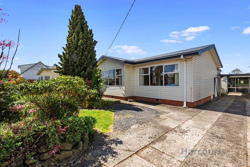 Photo - 12 Victoria Street, Devonport TAS 7310 - Image 2