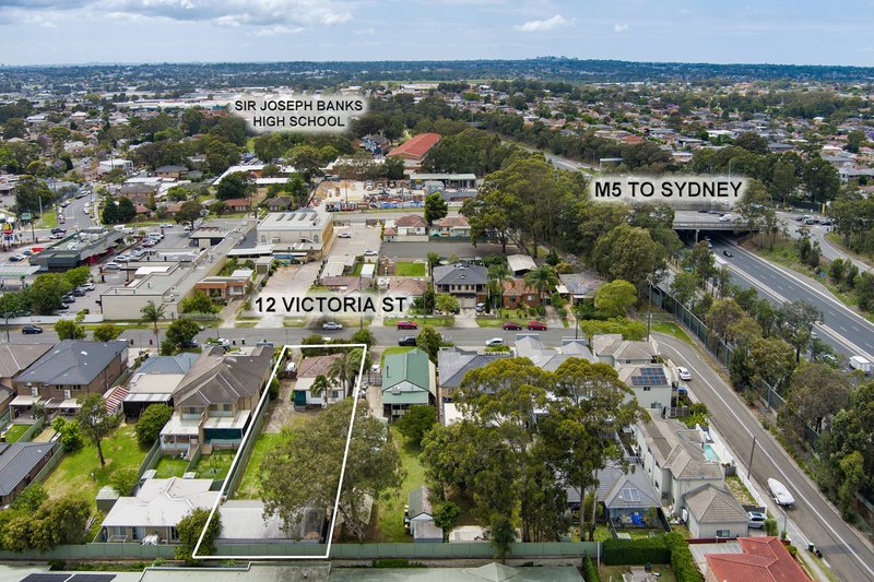 Photo - 12 Victoria Street, Revesby NSW 2212 - Image 4