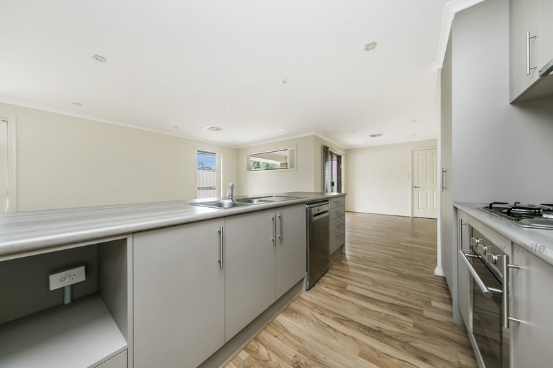 Photo - 12 View Crescent, Evanston Park SA 5116 - Image 9