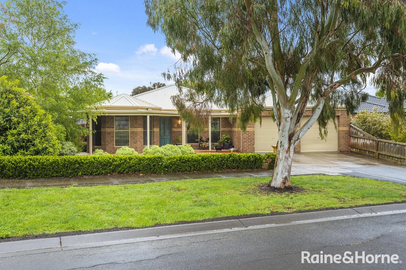 Photo - 12 Village Green Drive, Kyneton VIC 3444 - Image 2