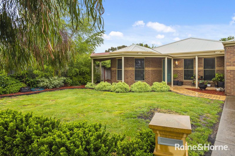 Photo - 12 Village Green Drive, Kyneton VIC 3444 - Image 16