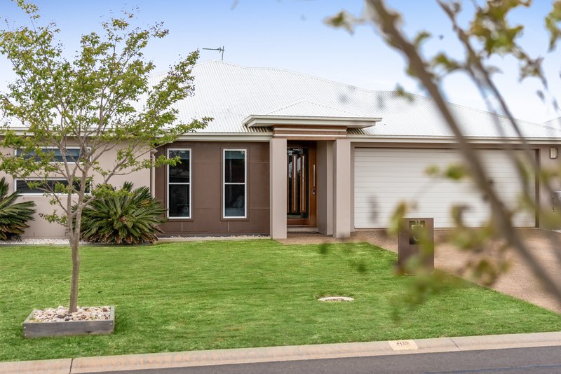 Photo - 12 Vinnicombe Street, Kearneys Spring QLD 4350 - Image 2