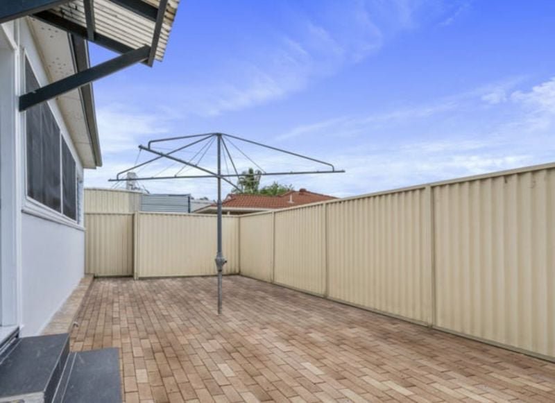 Photo - 12 Violet Avenue, Liverpool NSW 2170 - Image 9