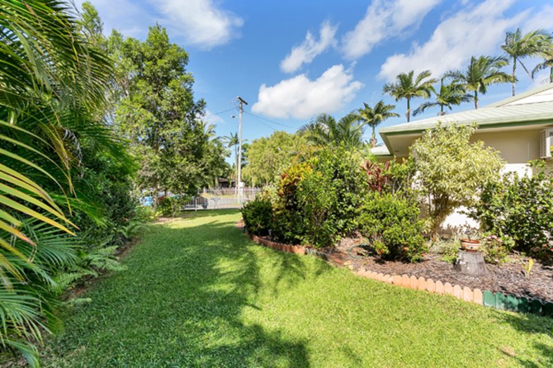 Photo - 12 Wabag , Trinity Beach QLD 4879 - Image 13