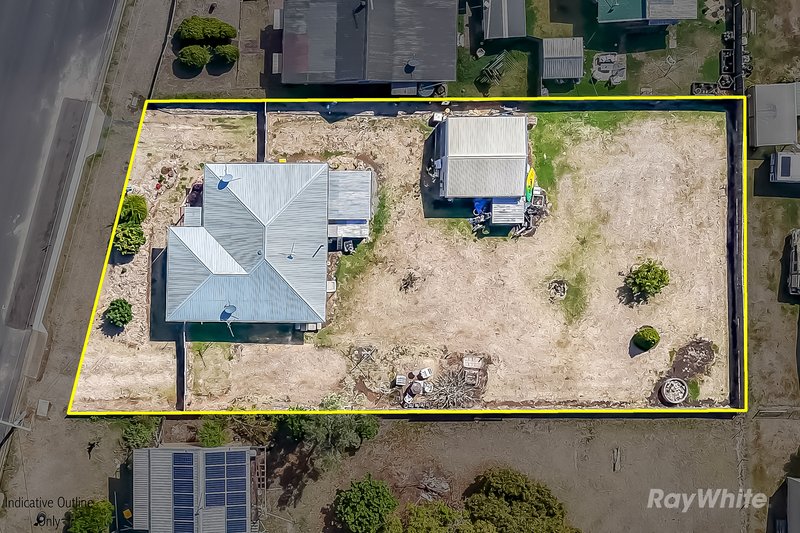 Photo - 12 Walker Street, Gin Gin QLD 4671 - Image 28