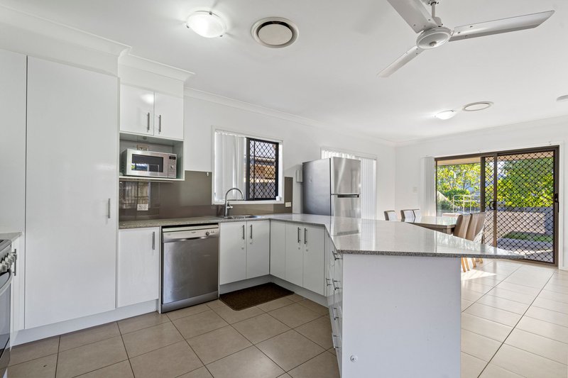 Photo - 12 Wallaman Close, Waterford QLD 4133 - Image 6