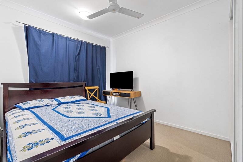 Photo - 12 Wallaman Close, Waterford QLD 4133 - Image 15