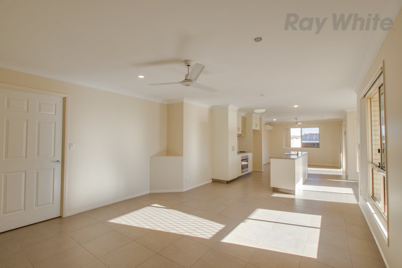 Photo - 12 Walter Court, Leichhardt QLD 4305 - Image 3