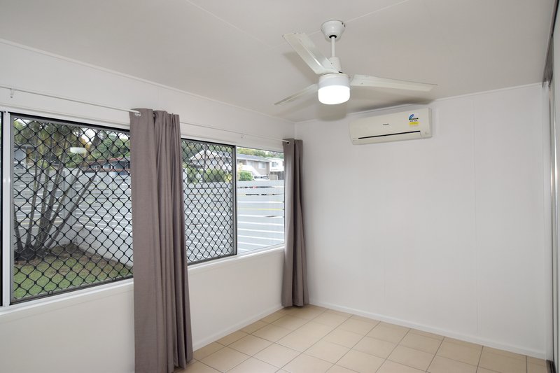 Photo - 1/2 Walters Avenue, West Gladstone QLD 4680 - Image 10