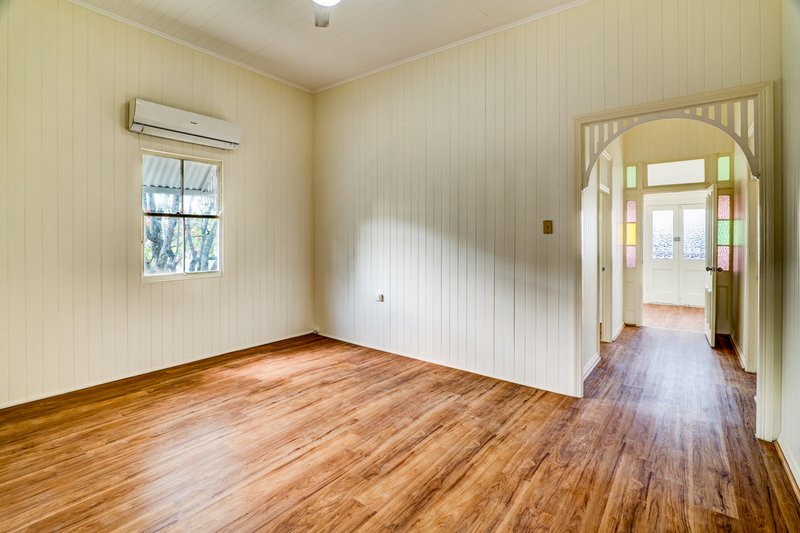 Photo - 12 Walters Street, Lowood QLD 4311 - Image 4