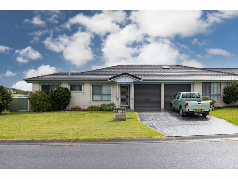 Photo - 1/2 Wamara Crescent, Forster NSW 2428 - Image 2