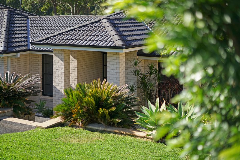 Photo - 12 Warburton Close, Macquarie Hills NSW 2285 - Image 2