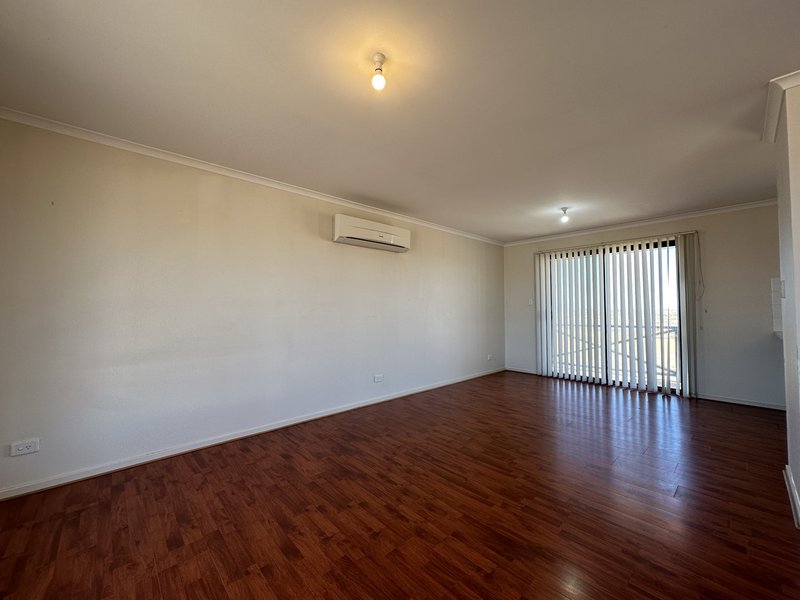 Photo - 12 Warner Drive, Port Paterson SA 5700 - Image 6