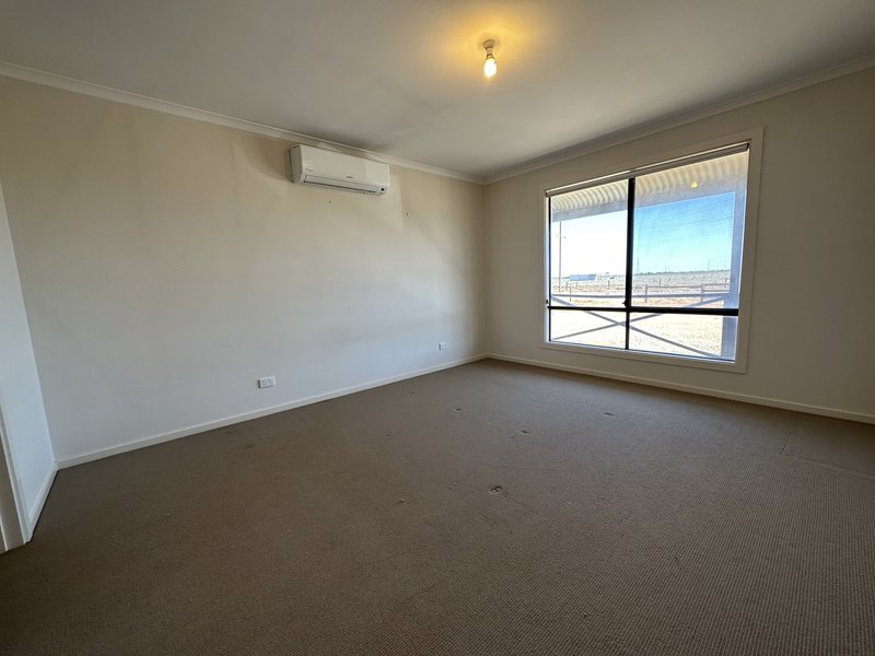 Photo - 12 Warner Drive, Port Paterson SA 5700 - Image 13