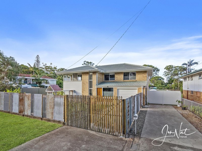 Photo - 12 Warner Street, Wellington Point QLD 4160 - Image 2