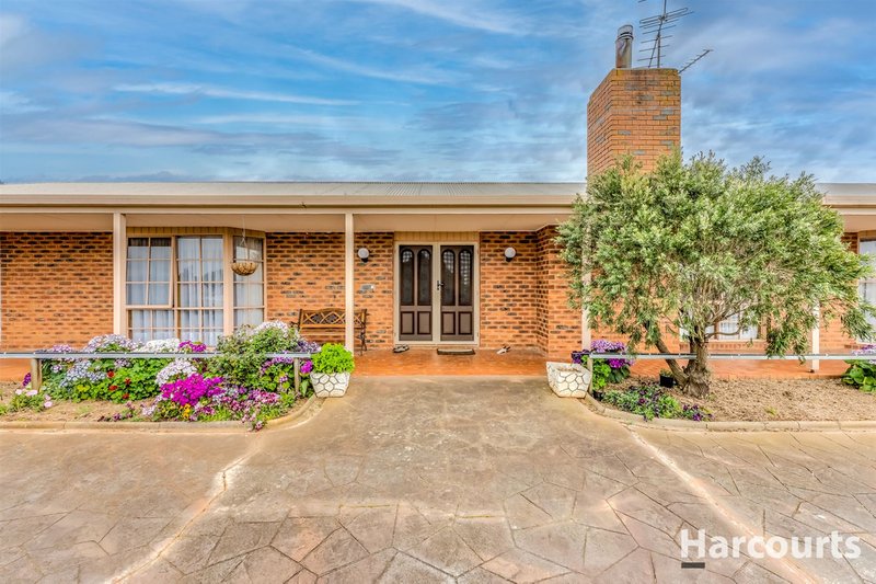 Photo - 12 Warraview Close, Warragul VIC 3820 - Image 6