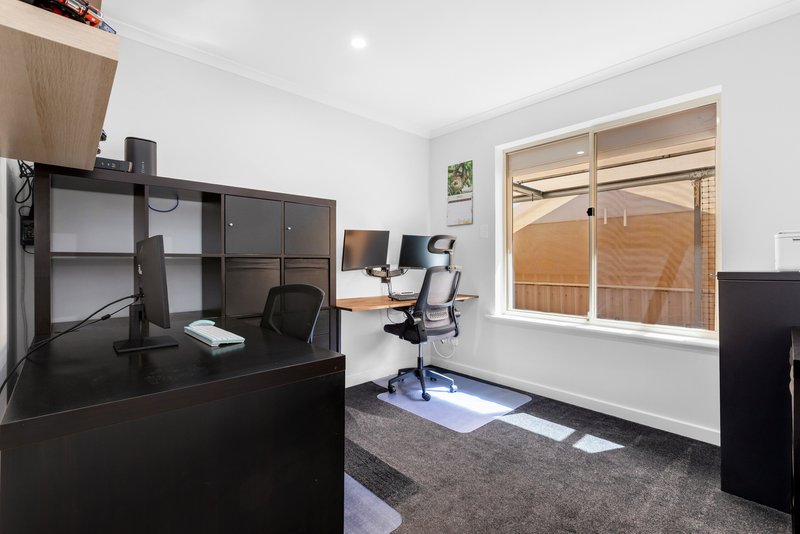 Photo - 12 Watchet Lane, Craigmore SA 5114 - Image 20