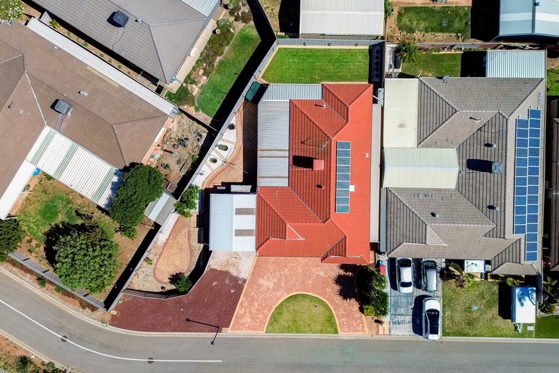 Photo - 12 Watchet Lane, Craigmore SA 5114 - Image 32