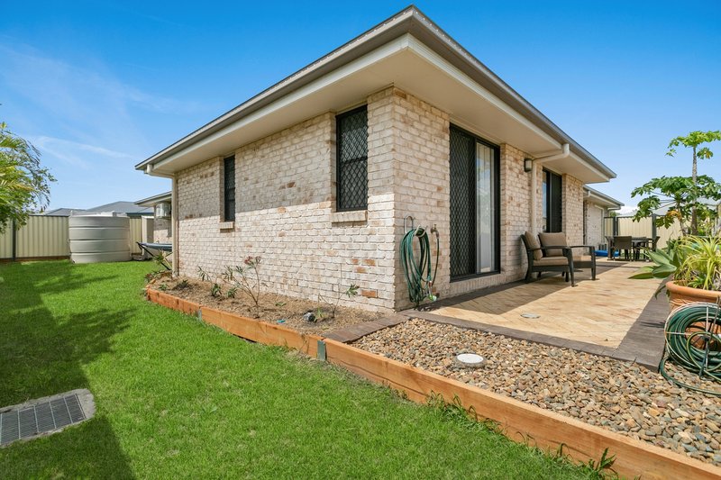 Photo - 12 Wategoes Street, Sandstone Point QLD 4511 - Image 2