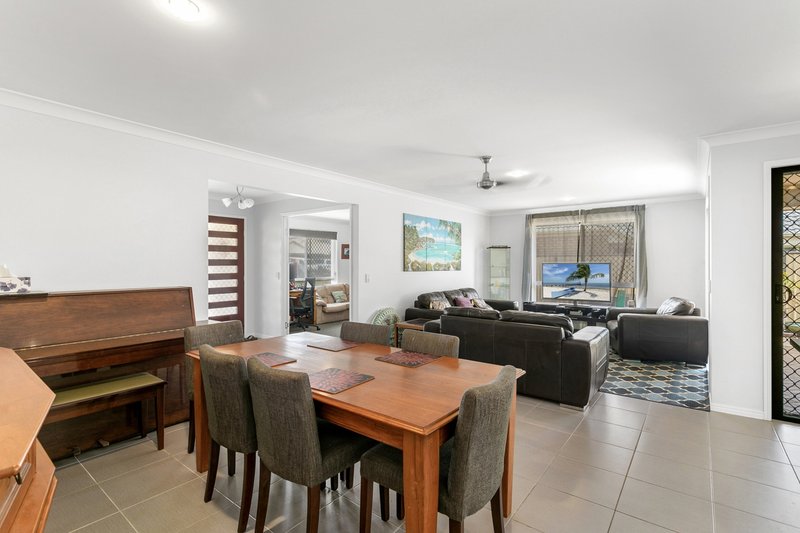 Photo - 12 Wategoes Street, Sandstone Point QLD 4511 - Image 3