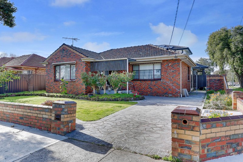 12 Watt Avenue, Oak Park VIC 3046