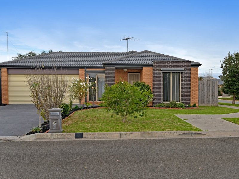 Photo - 12 Wave Street, St Leonards VIC 3223 - Image 8