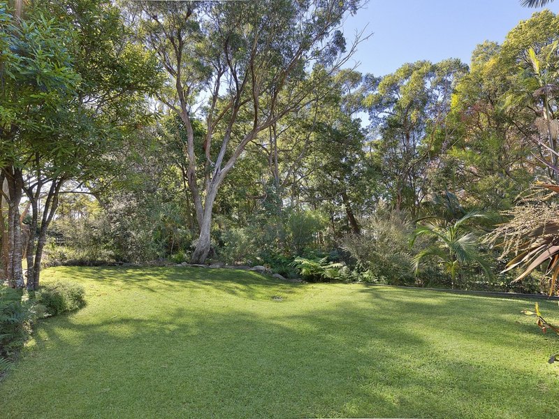 Photo - 12 Weeroona Avenue, Elanora Heights NSW 2101 - Image 8