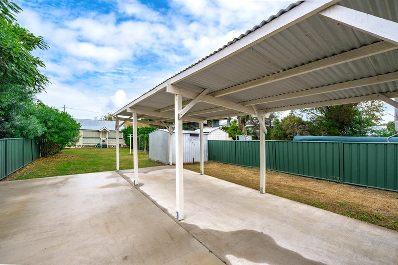 Photo - 12 Weinholt Street, Allenstown QLD 4700 - Image 28