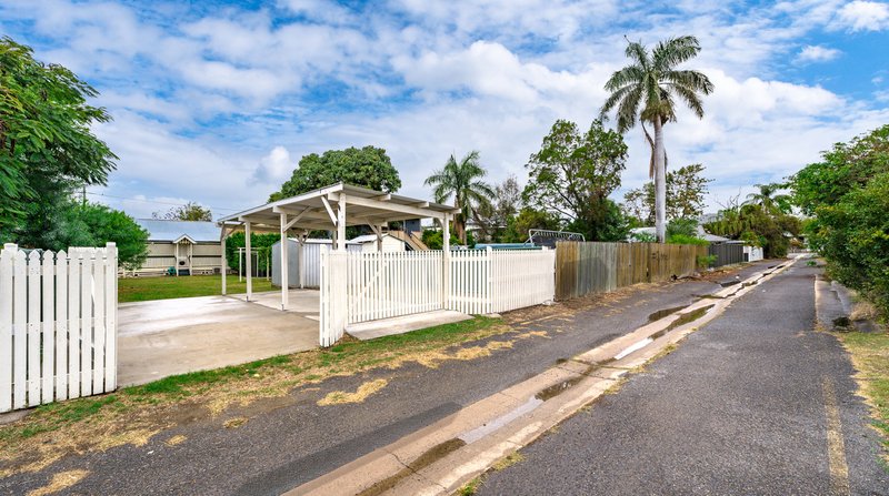 Photo - 12 Weinholt Street, Allenstown QLD 4700 - Image 31