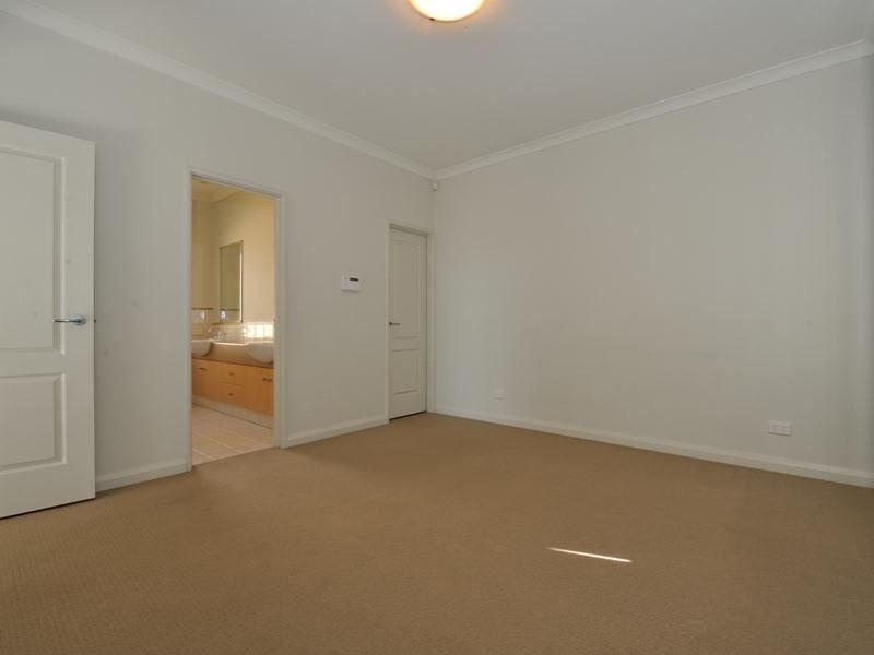 Photo - 12 Weld Street, Rockingham WA 6168 - Image 17