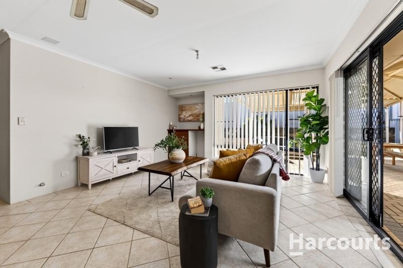 Photo - 12 Westwind Place, Currambine WA 6028 - Image 3