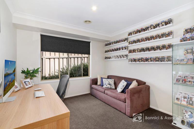 Photo - 12 Whernside Drive, Wodonga VIC 3690 - Image 18