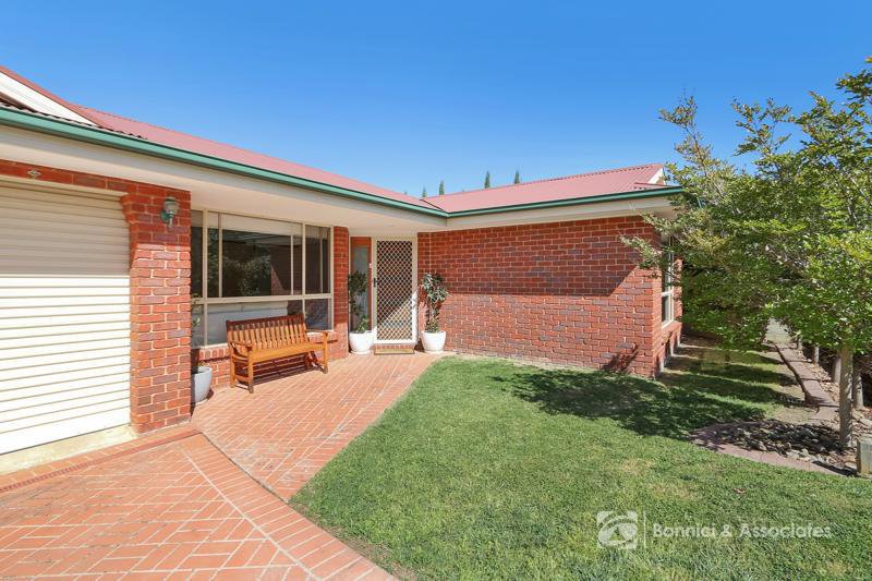 Photo - 12 Whernside Drive, Wodonga VIC 3690 - Image 25