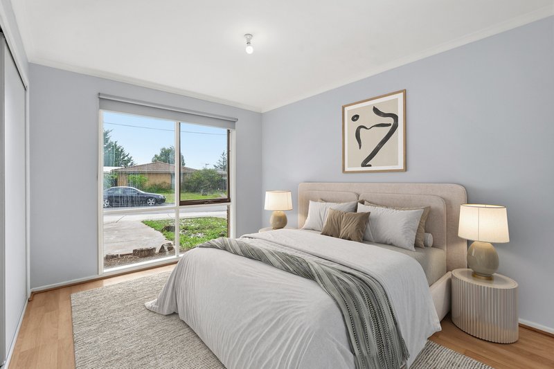 Photo - 12 Whipbird Close, Werribee VIC 3030 - Image 12